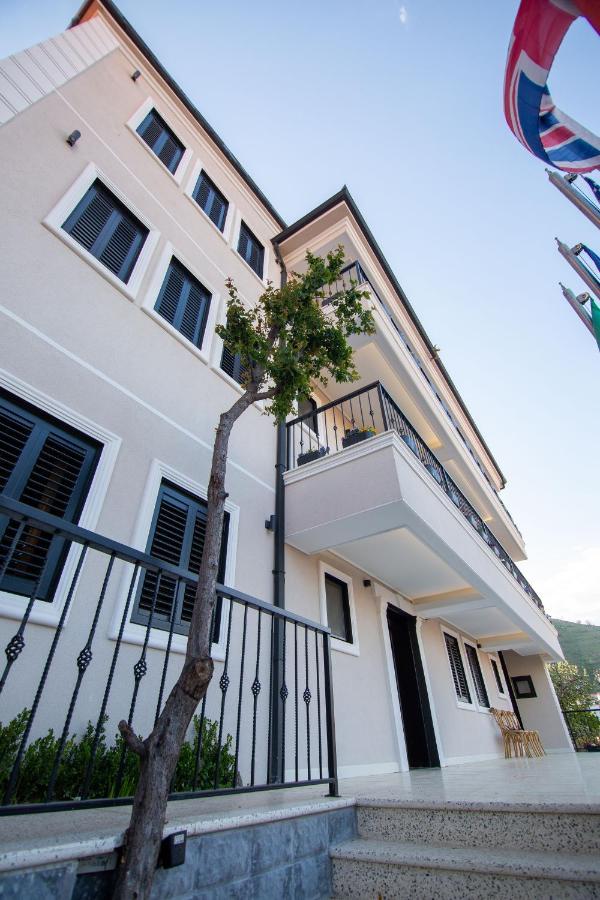 Boutique Hotel Kooperativa Поградец Екстериор снимка